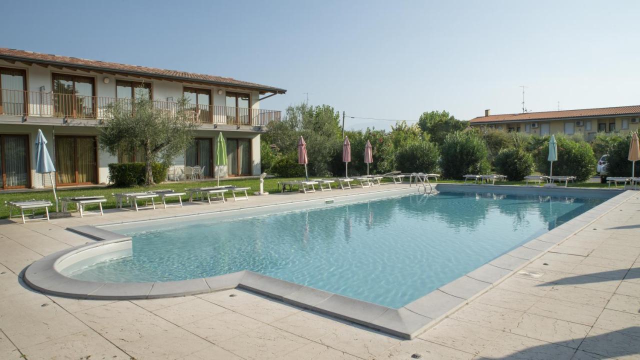 Residence Molino - Holiday Apartments Манерба дел Гарда Екстериор снимка